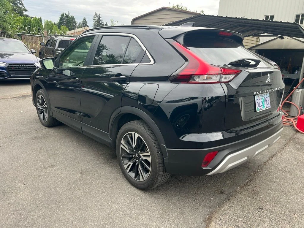 Used 2024 Black Mitsubishi SE image 5