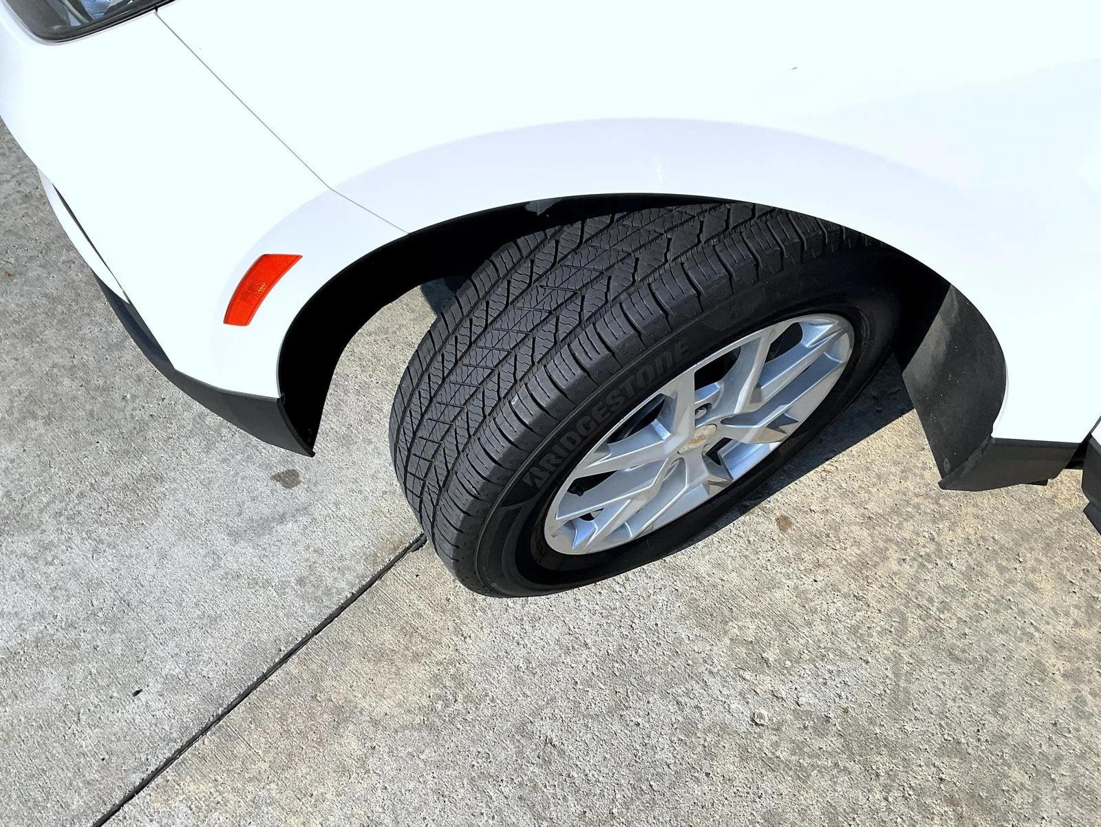 Used 2024 White Chevrolet LS image 23