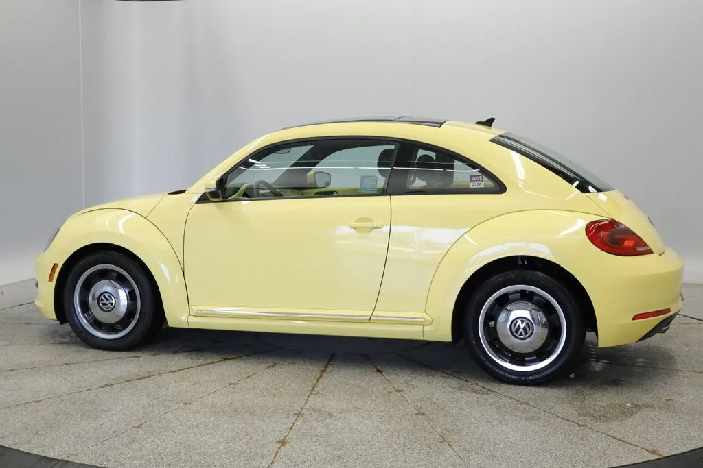 Used 2013 Volkswagen Beetle 2.5 with VIN 3VWJP7AT1DM623032 for sale in Coon Rapids, Minnesota
