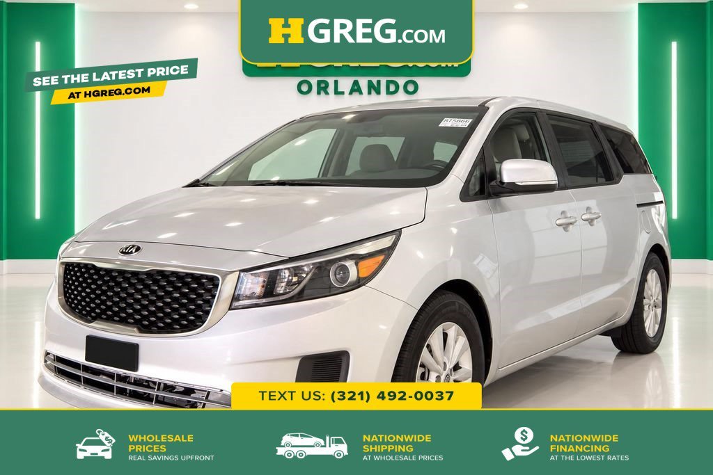 Used 2018 Silky Silver Kia L image 1