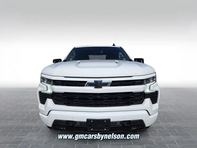 New 2026 Summit White Chevrolet RST image 2