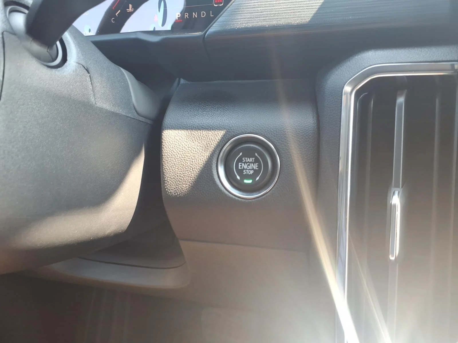 2026 GMC Acadia Elevation - Photo 18