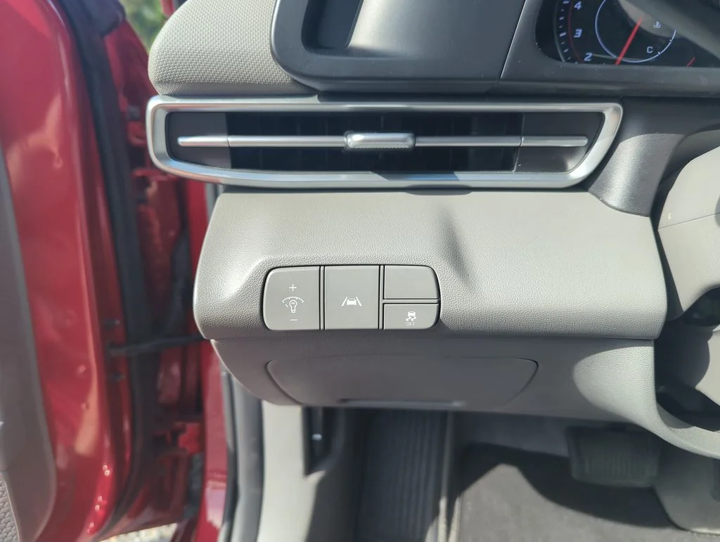 Used 2023 Red Hyundai SEL image 20