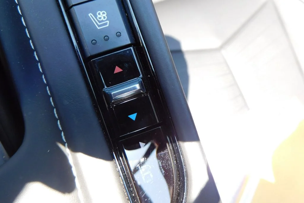 2023 Chevrolet Corvette 3LT - Photo 24