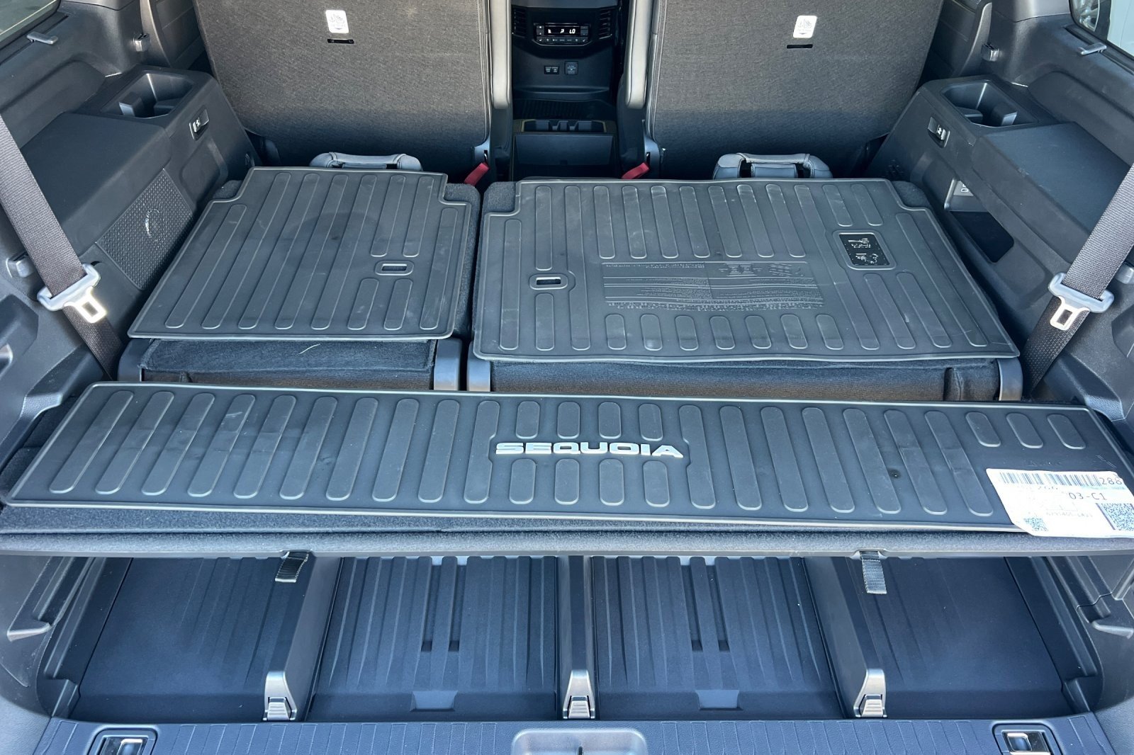 2026 Toyota Sequoia Platinum - Photo 14