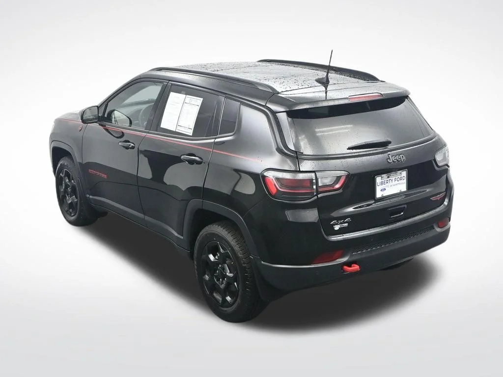 Certified Used 2023 Diamond Black Jeep Trailhawk image 30