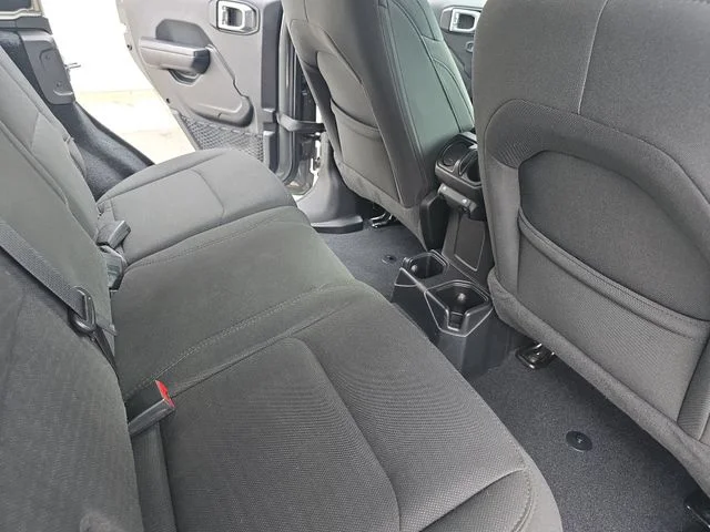 Used 2020 Gray Jeep Unlimited Sport Altitude image 12