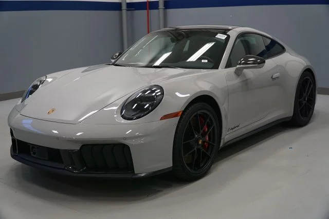 2026 Porsche 911 GTS