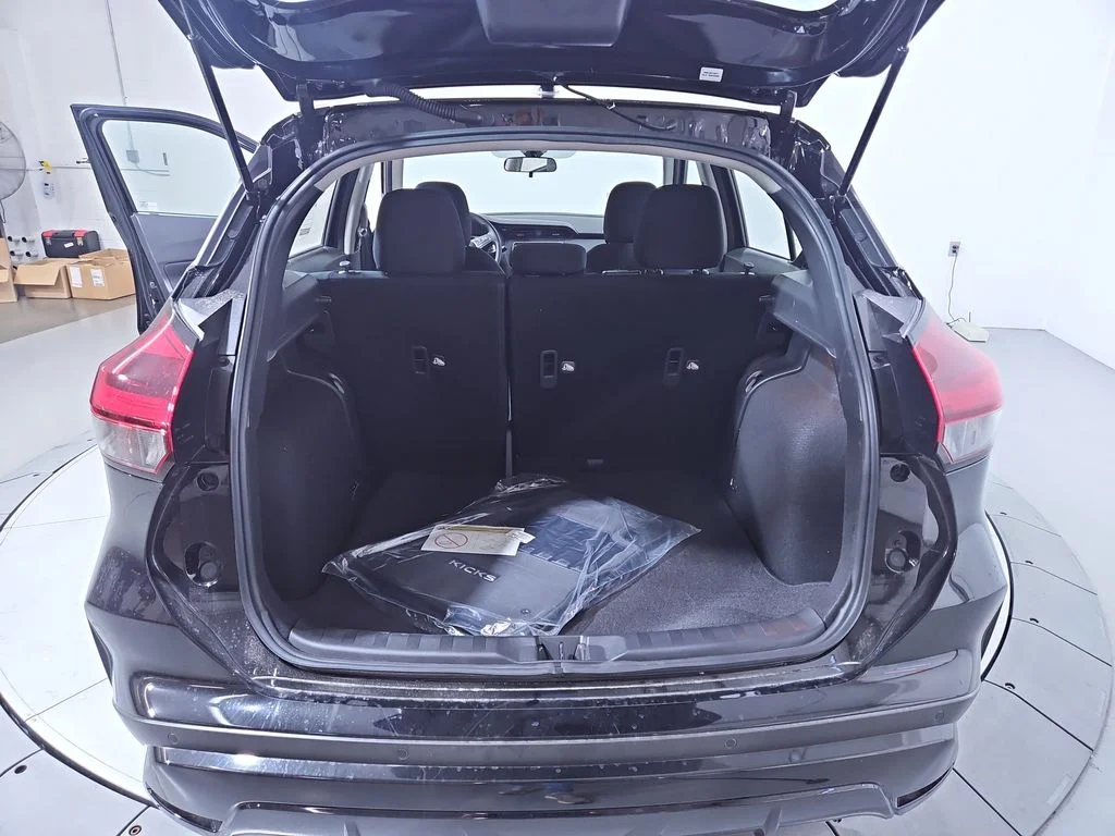 2025 Nissan KICKS PLAY Base - Photo 22