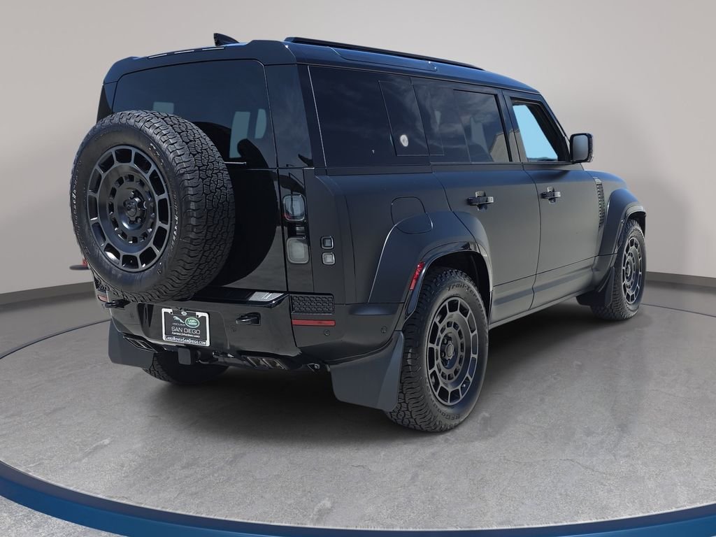 New 2026 Narvik Black Land Rover OCTA Black image 5