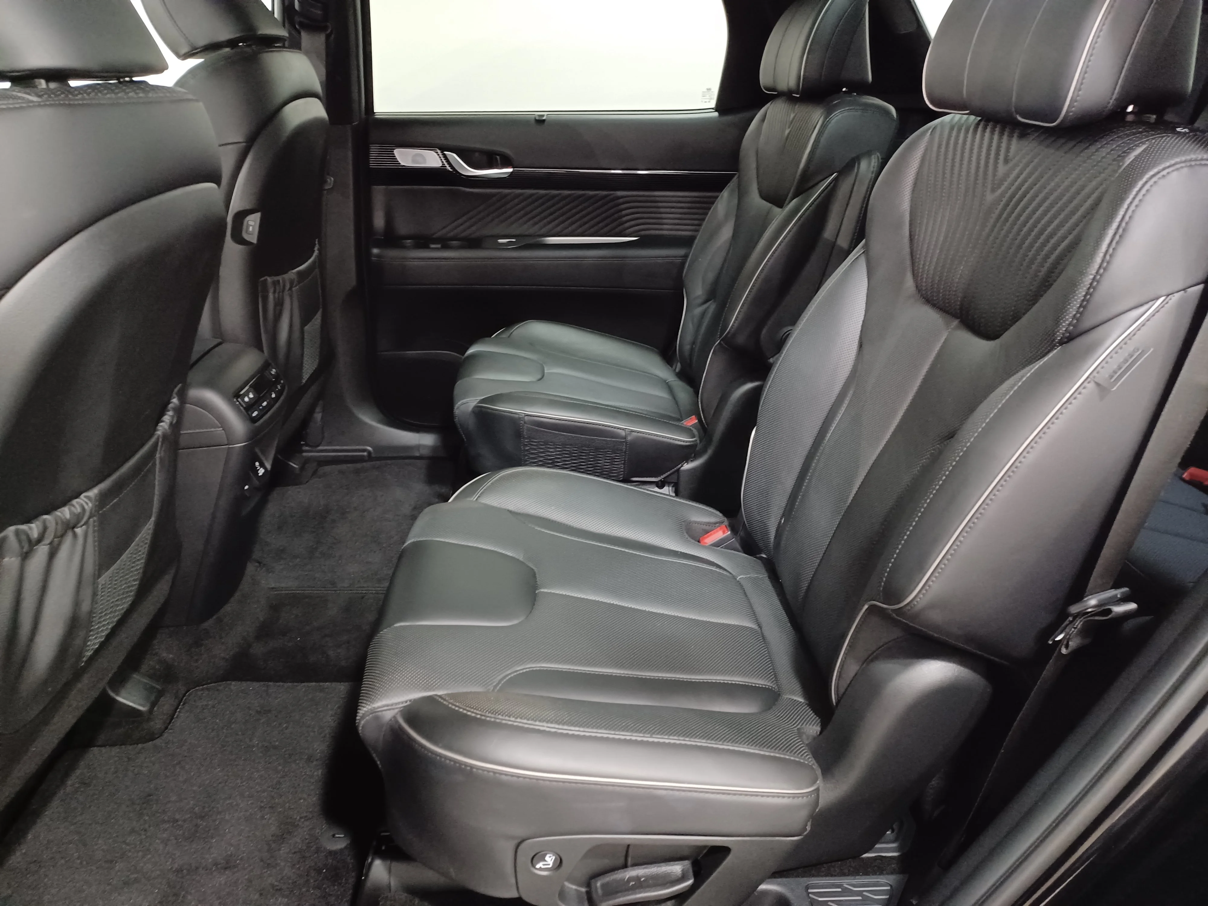 Certified Used 2024 Abyss Black Hyundai Ultimate Calligraphy AWD*7 Pass | Adaptive Cruise | Remote Start | Nav | 360 Cam | Cooled Leather image 11