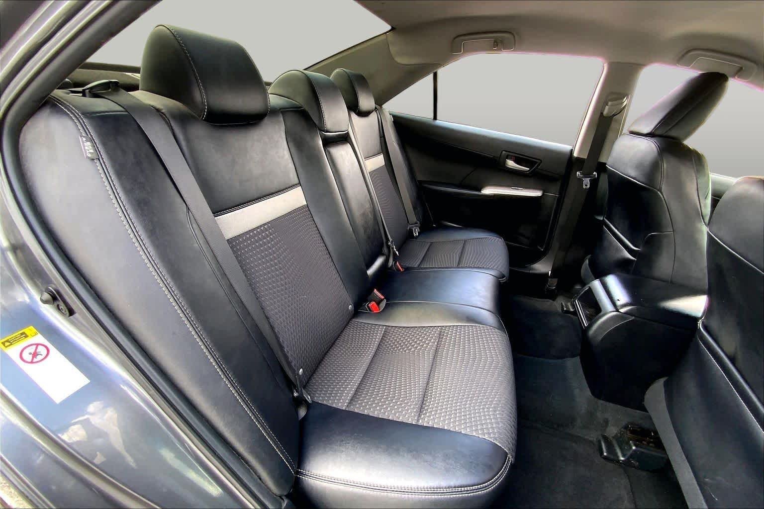 Used 2013 Magnetic Gray Metallic Toyota SE image 18