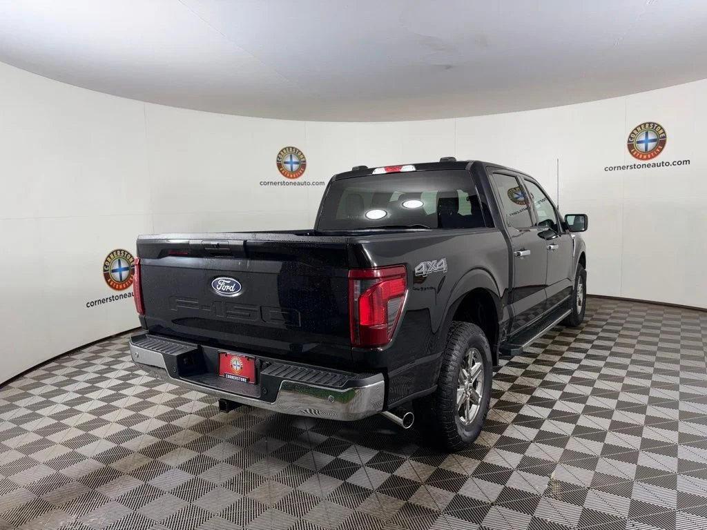 Used 2025 Black Metallic Ford XLT image 19