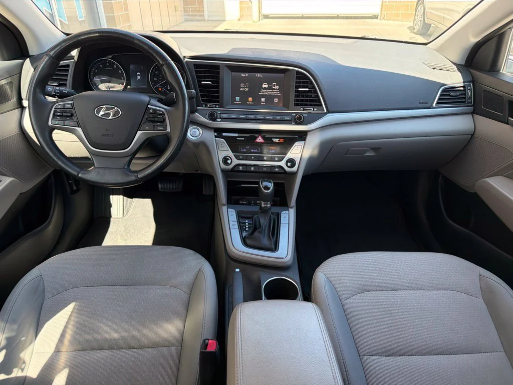 Used 2017 Gray Hyundai SE image 19