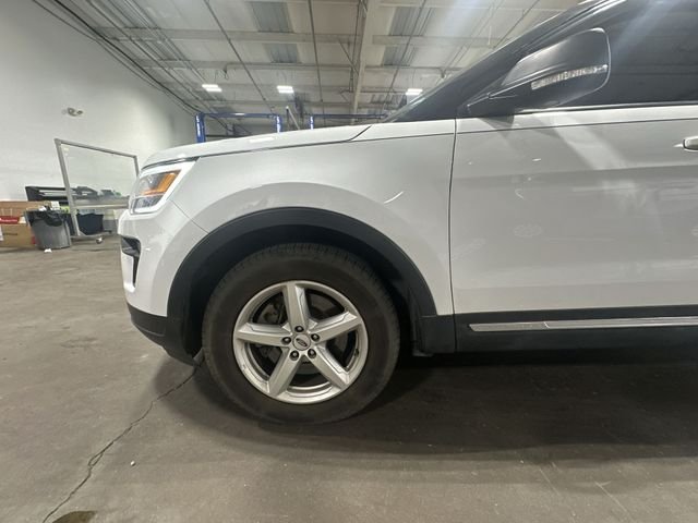Certified Used 2019 White Ford XLT image 23