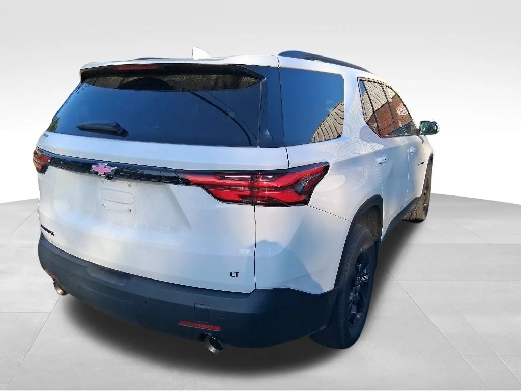 Used 2022 White Chevrolet LT image 4