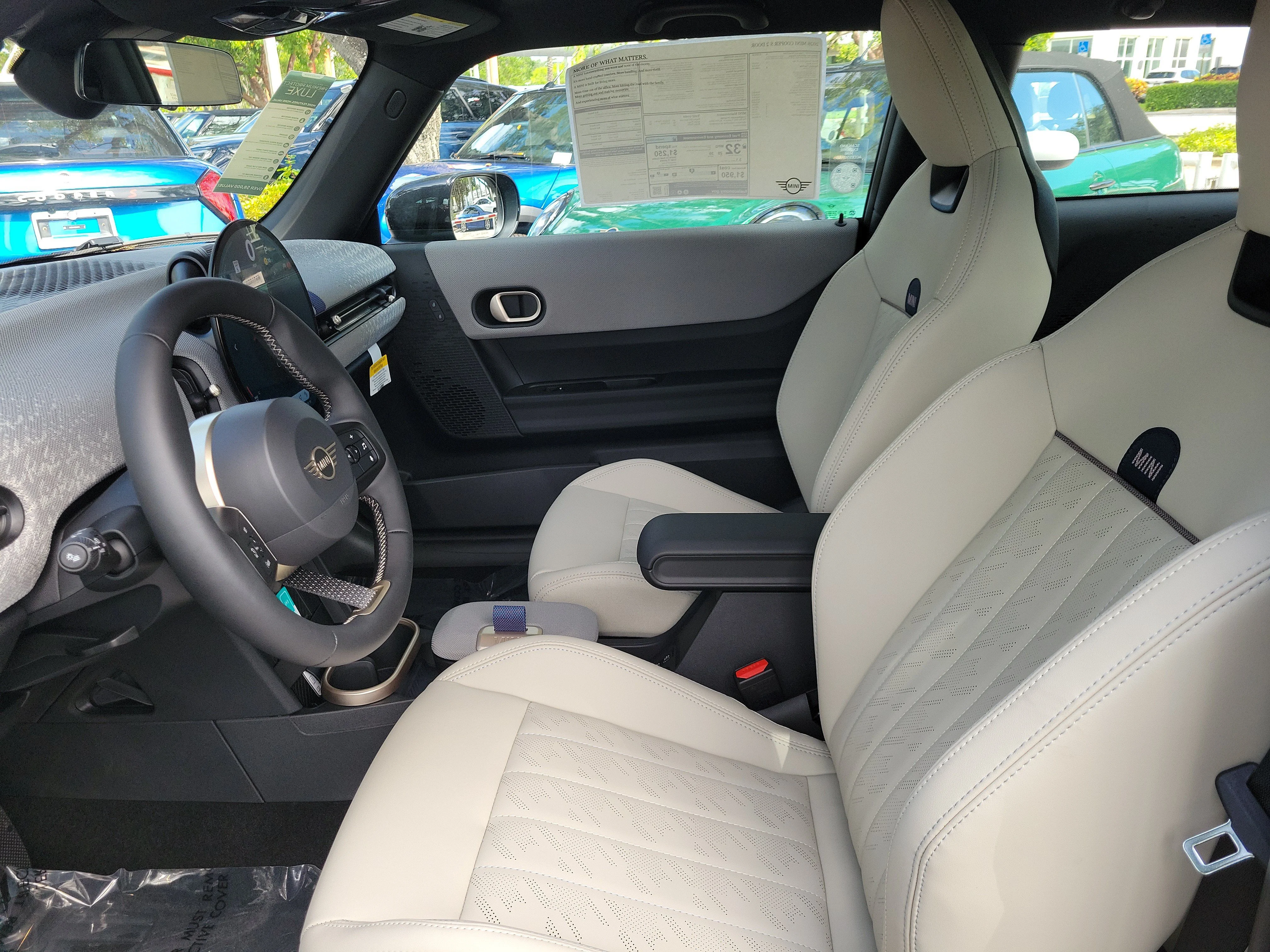 New 2026 British Racing Green MINI Signature Plus image 7