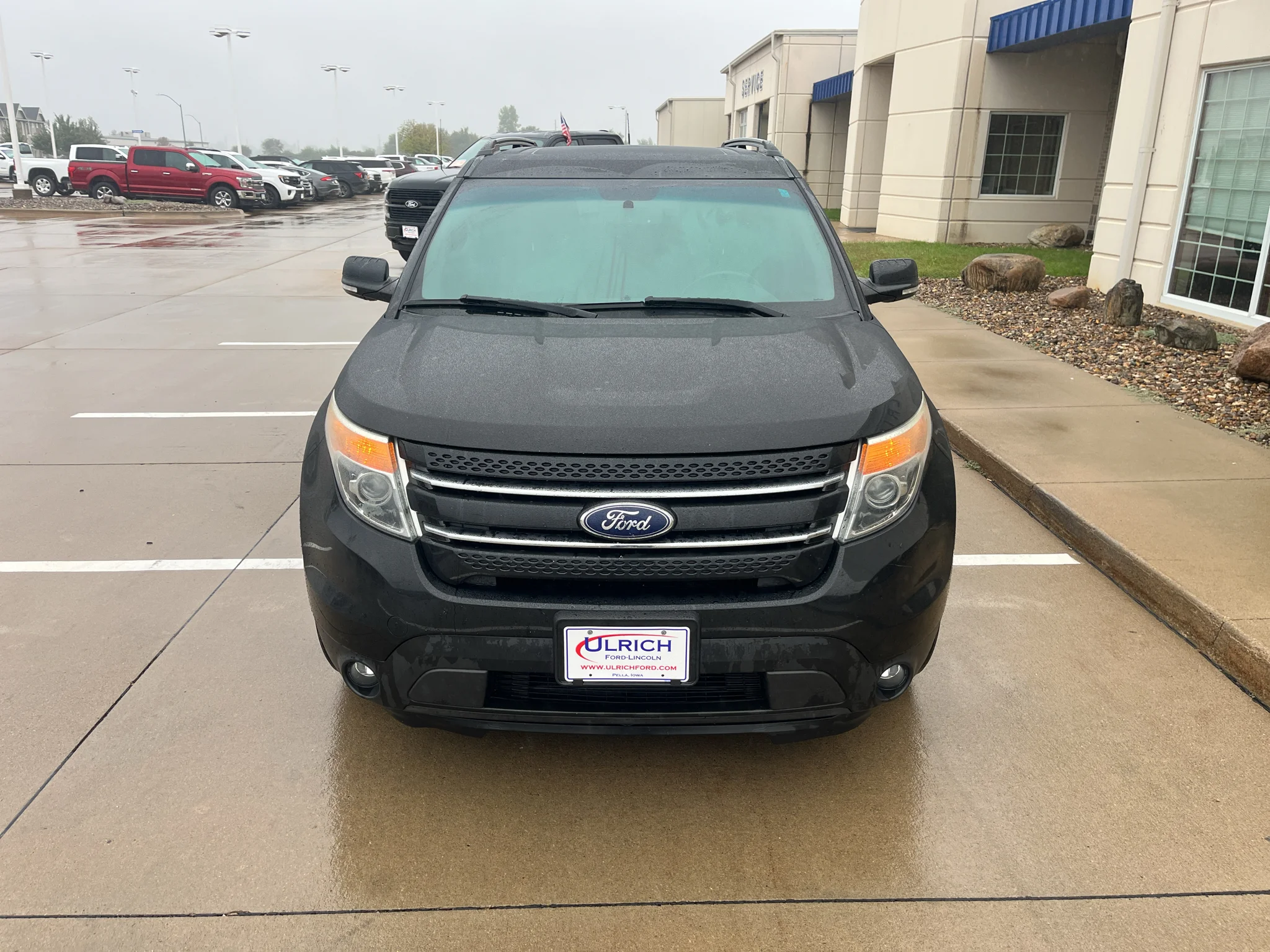 Used 2014 Tuxedo Black Metallic Ford Limited image 3