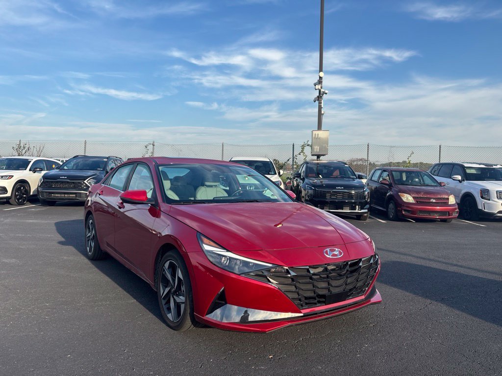 Used 2023 Red Hyundai Limited image 1