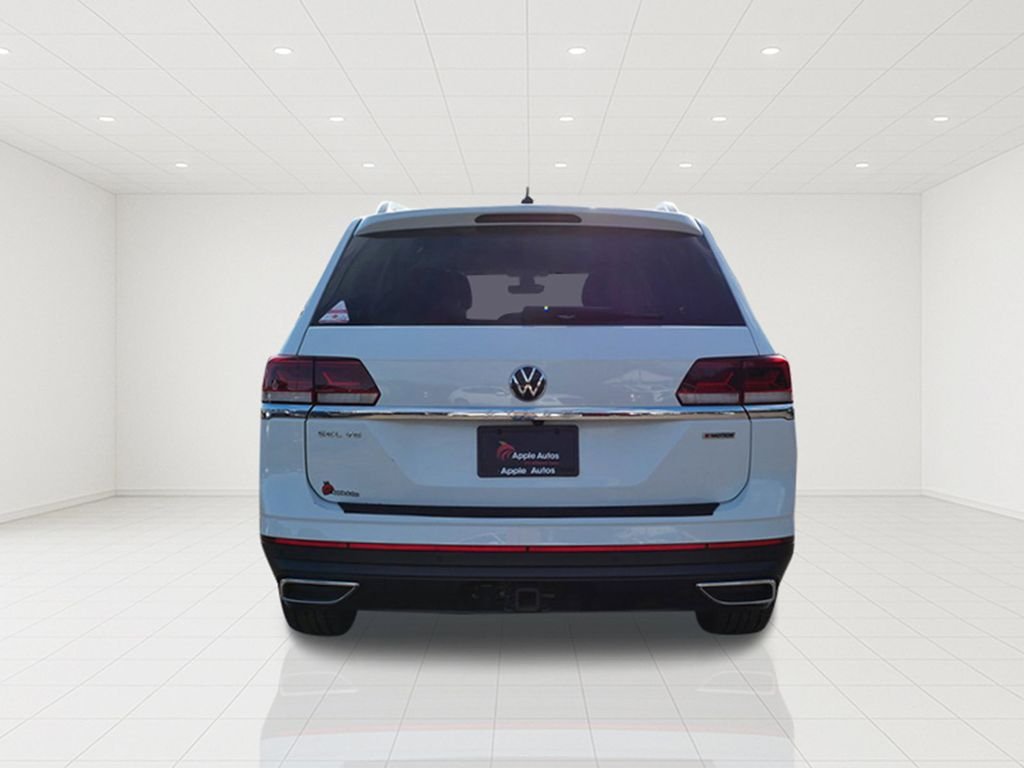 Certified Used 2021 White Volkswagen SEL image 5