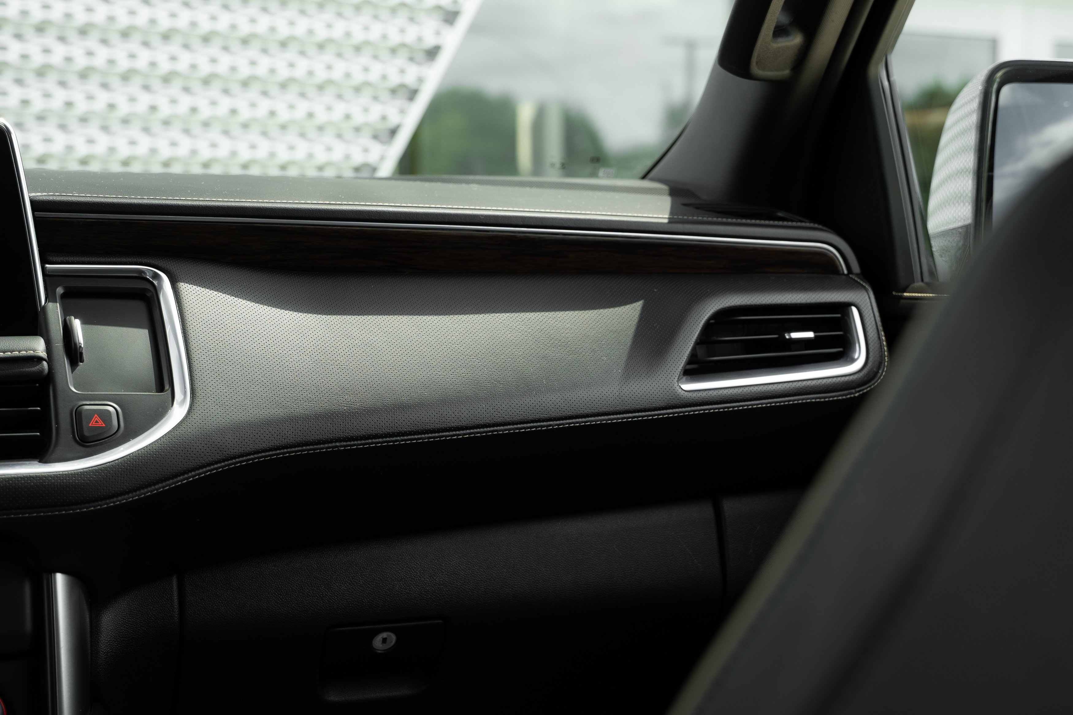 Used 2021 Black Chevrolet Premier image 15