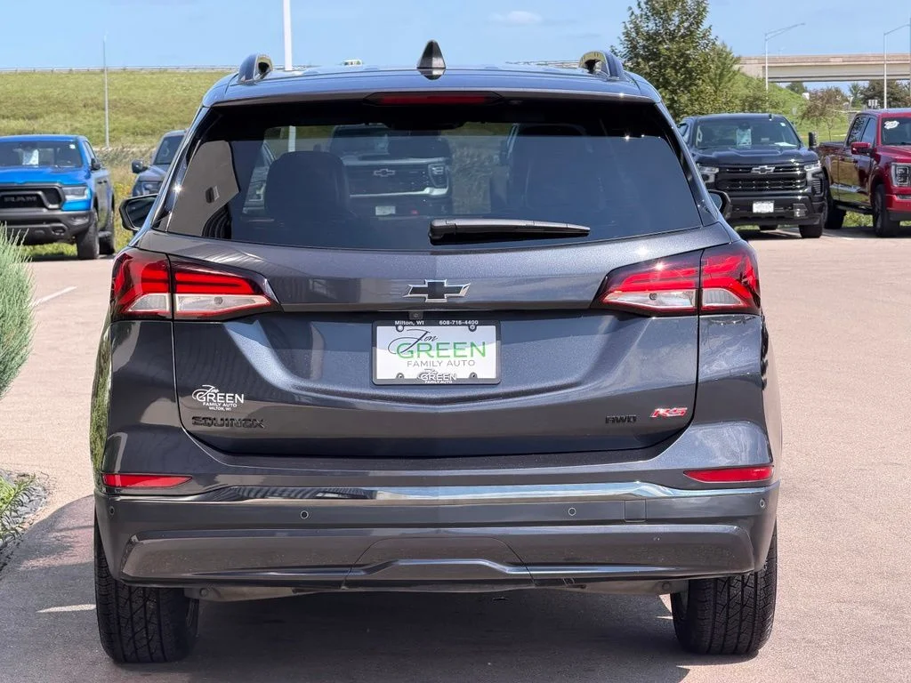 Used 2022 Gray Chevrolet RS image 8