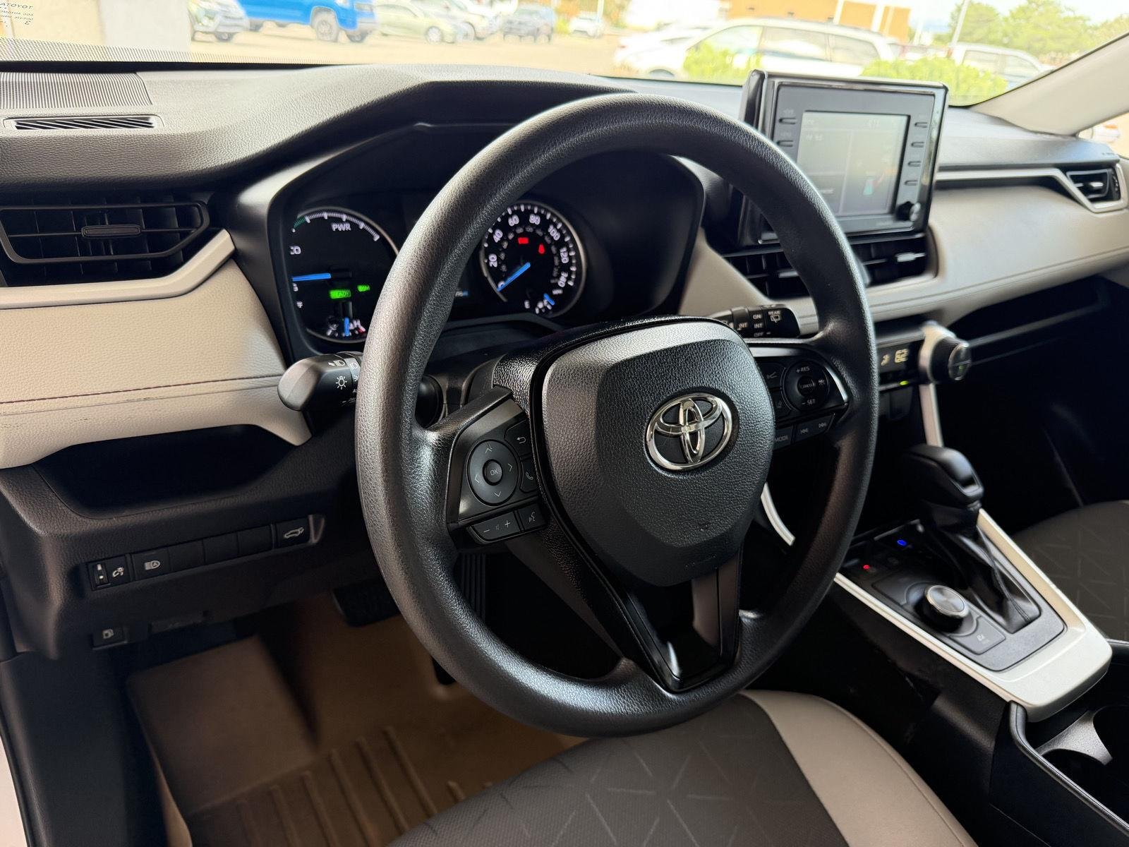 Used 2021 Silver Sky Metallic Toyota Hybrid XLE image 31