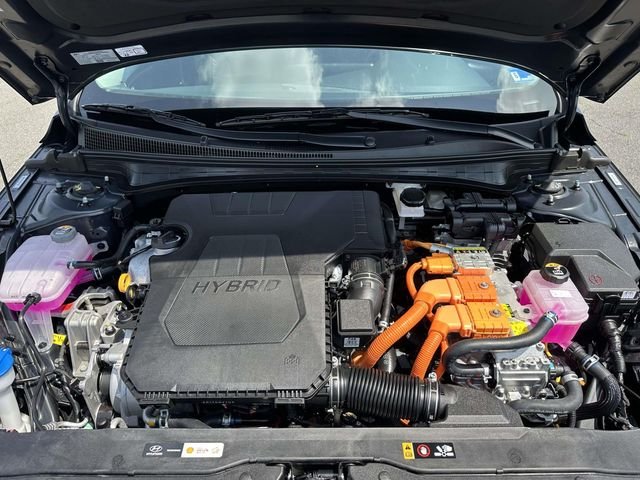 Certified Used 2025 Black Hyundai Limited image 13
