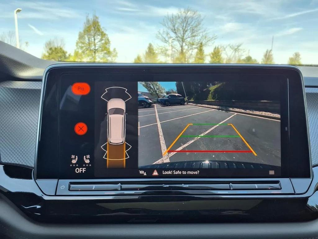 New 2026 Avocado Green Pearl Volkswagen Peak Edition image 15