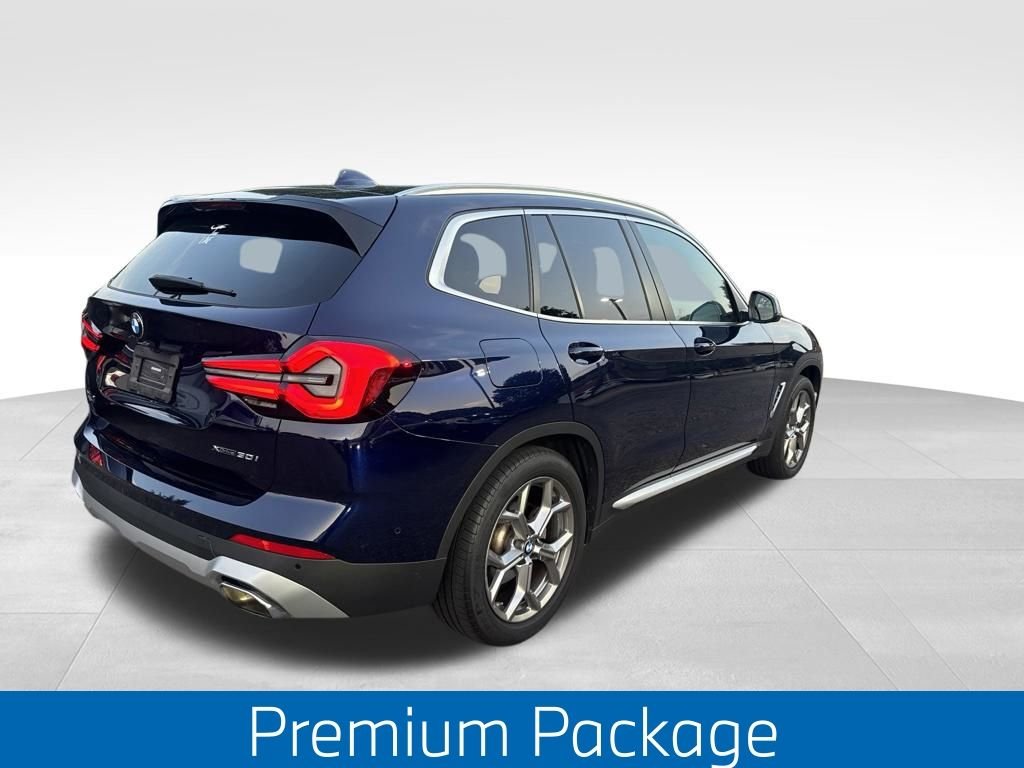 Certified Used 2023 Tanzanite Blue II Metallic BMW xDrive30i image 3