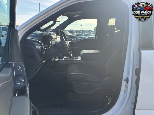 Used 2023 Blue Ford XLT image 19