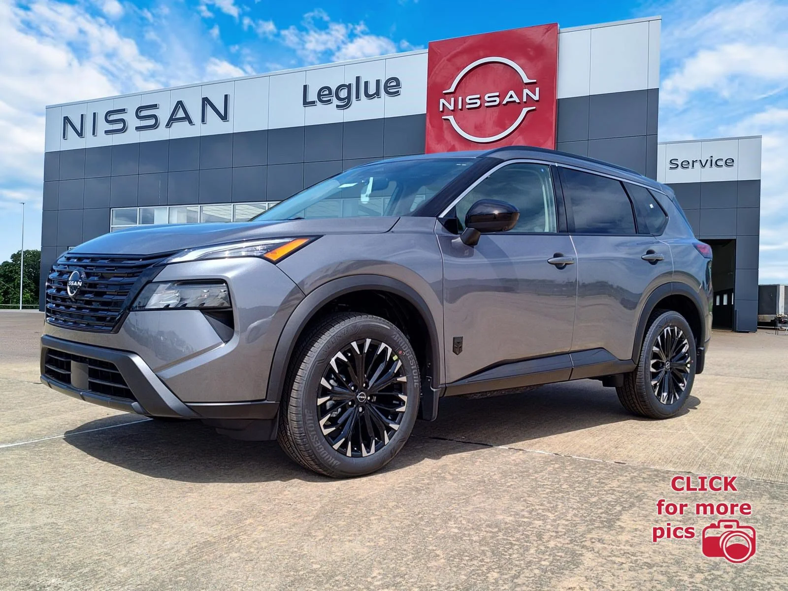 2026 Nissan Rogue Dark Armor™