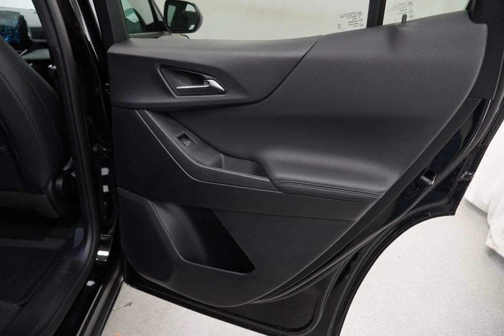 New 2027 Mosaic Black Metallic Chevrolet LT image 26