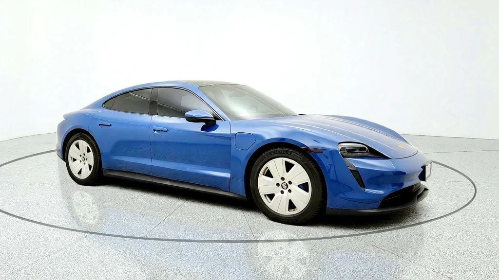 Used 2022 Neptune Blue Porsche RWD w/ Premium Package, Panoramic Roof & BOSE image 3
