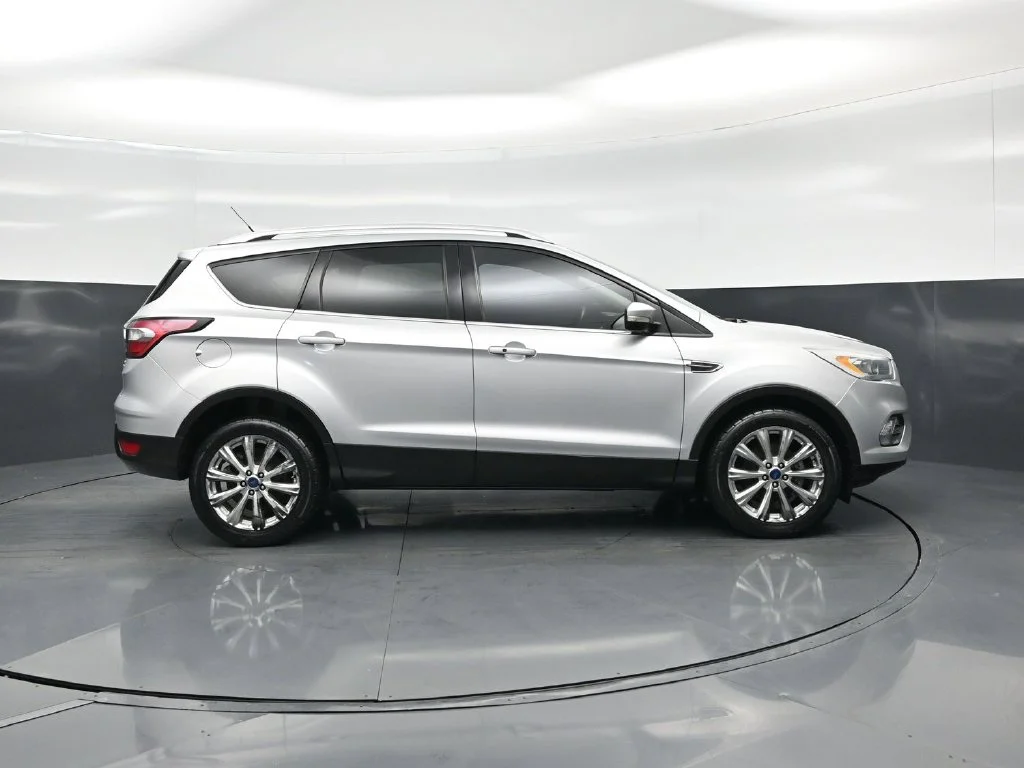 Used 2017 Silver Ford Titanium image 24