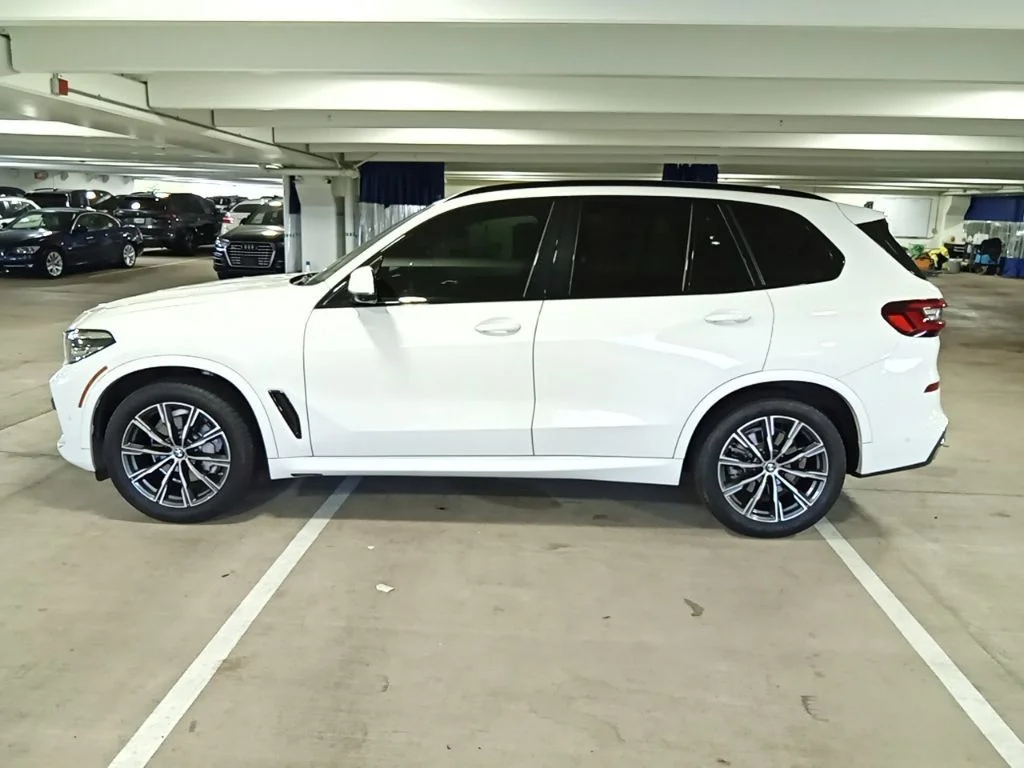 Used 2022 Alpine White BMW xDrive40i image 8