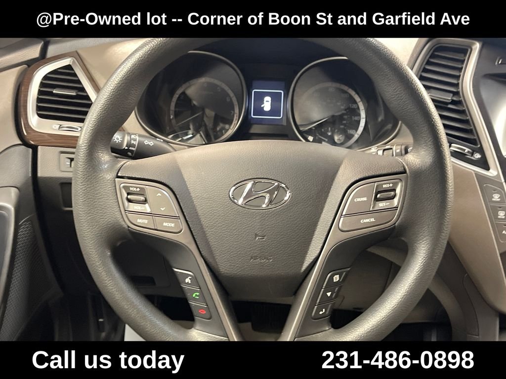 Used 2018 Black Hyundai SE image 20