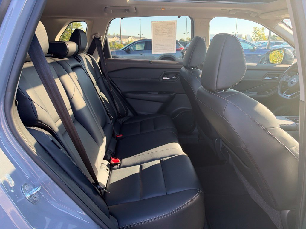 Used 2023 Gray Nissan SL image 16