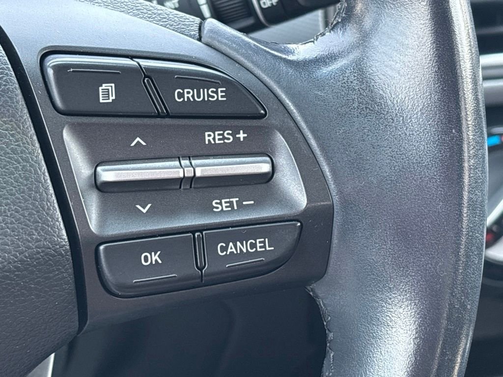 Used 2020 White Hyundai SEL image 22