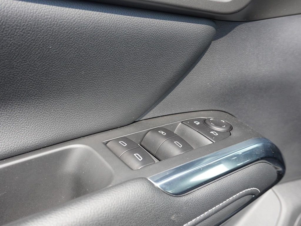 Used 2025 Black Chevrolet LT image 42