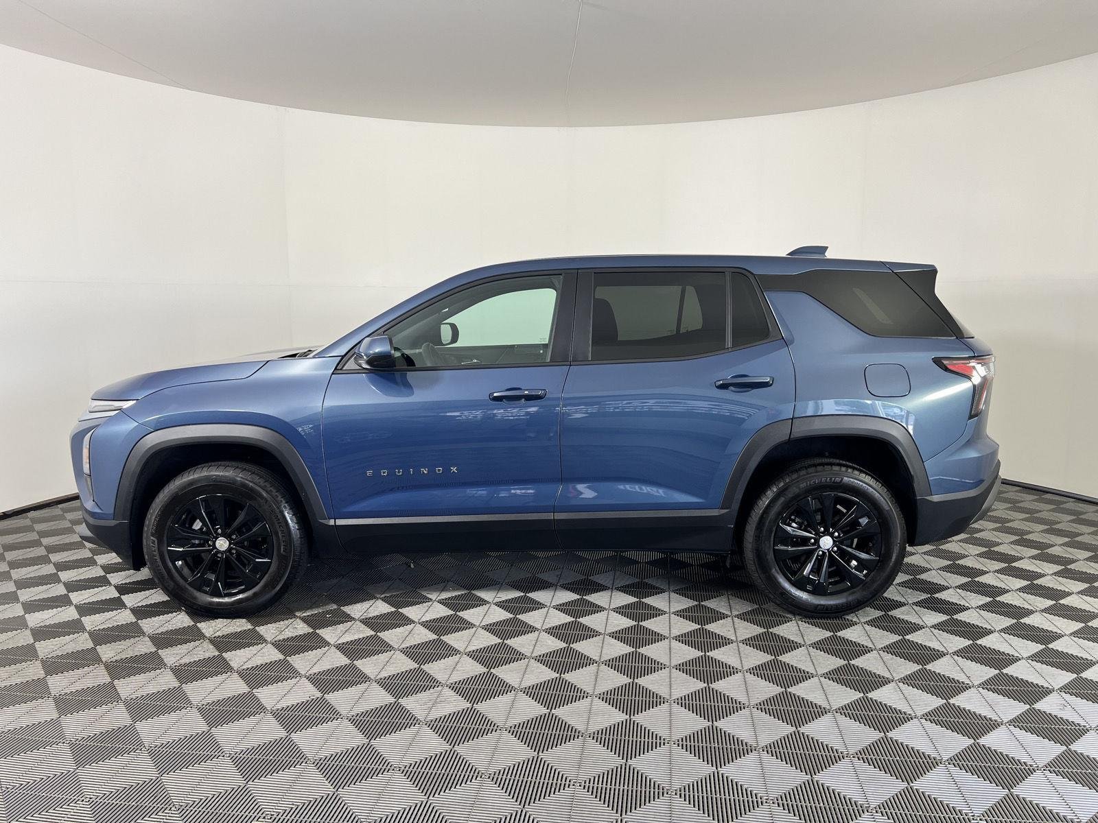 Used 2026 Lakeshore Blue Metallic Chevrolet AWD LT image 27