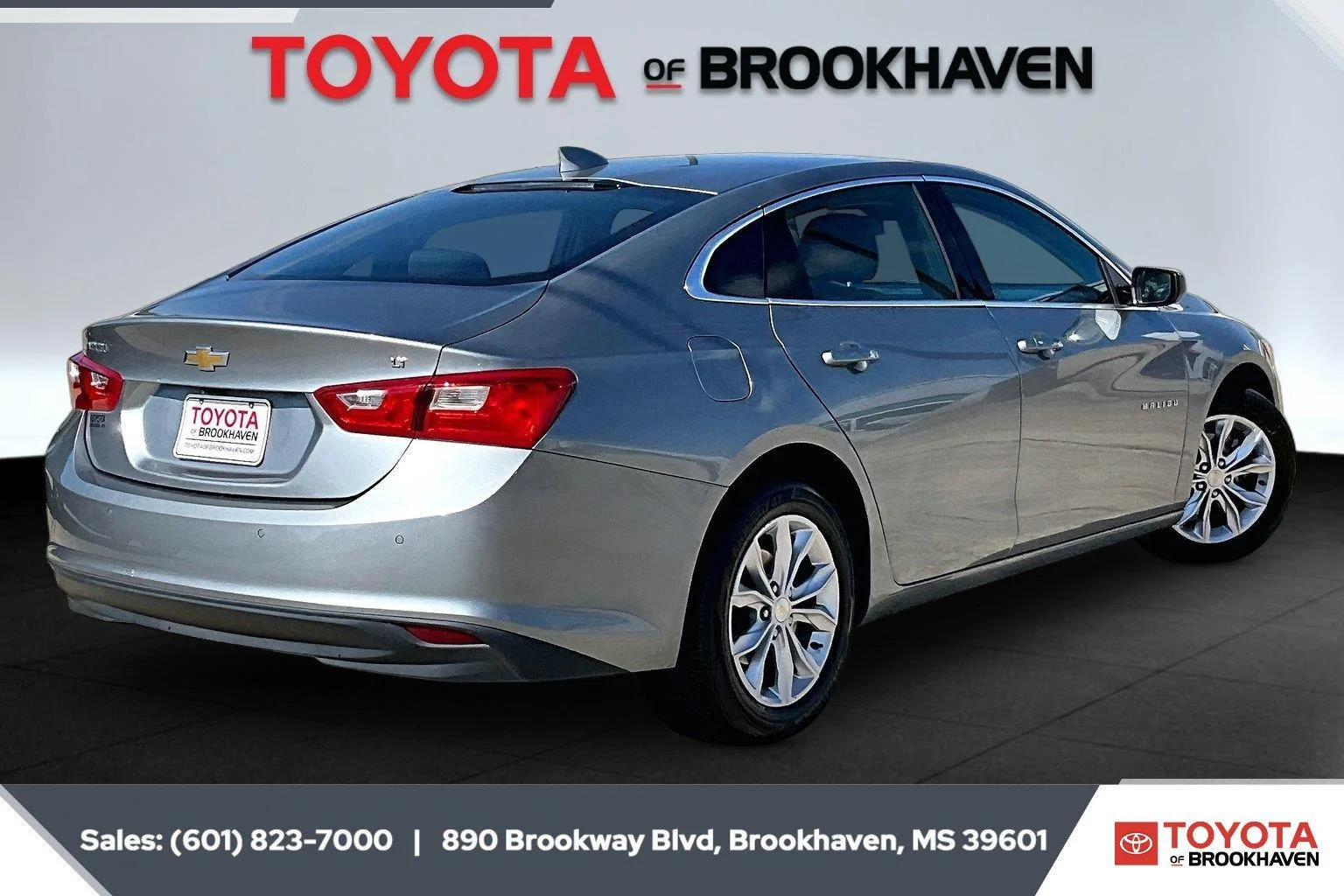 Used 2024 Sterling Gray Metallic Chevrolet LT image 11