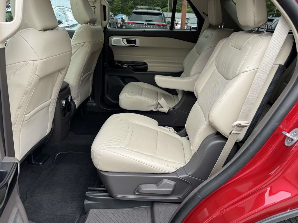 Used 2023 Red Ford Platinum image 17