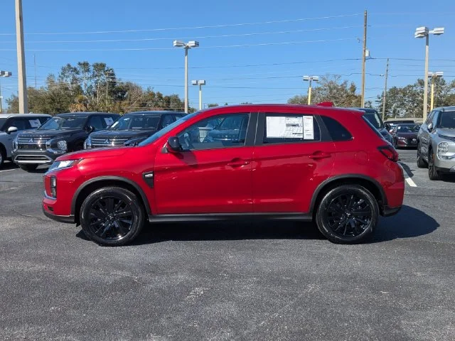 Used 2025 Red Mitsubishi 2.0 LE image 9
