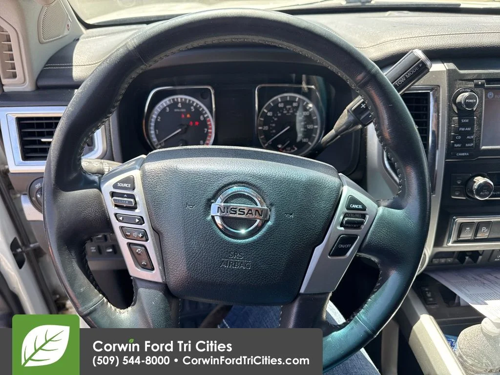 Used 2018 White Nissan PRO-4X image 2