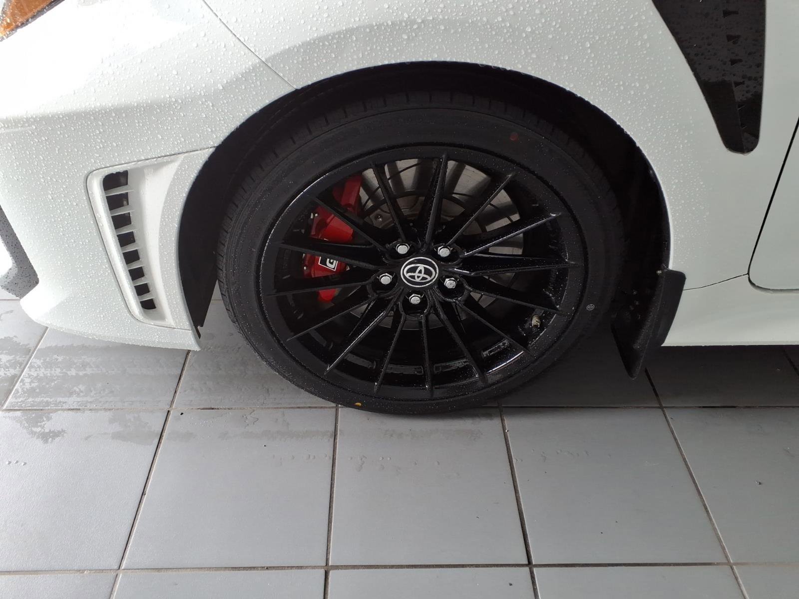 2025 Toyota GR Corolla Core - Photo 9