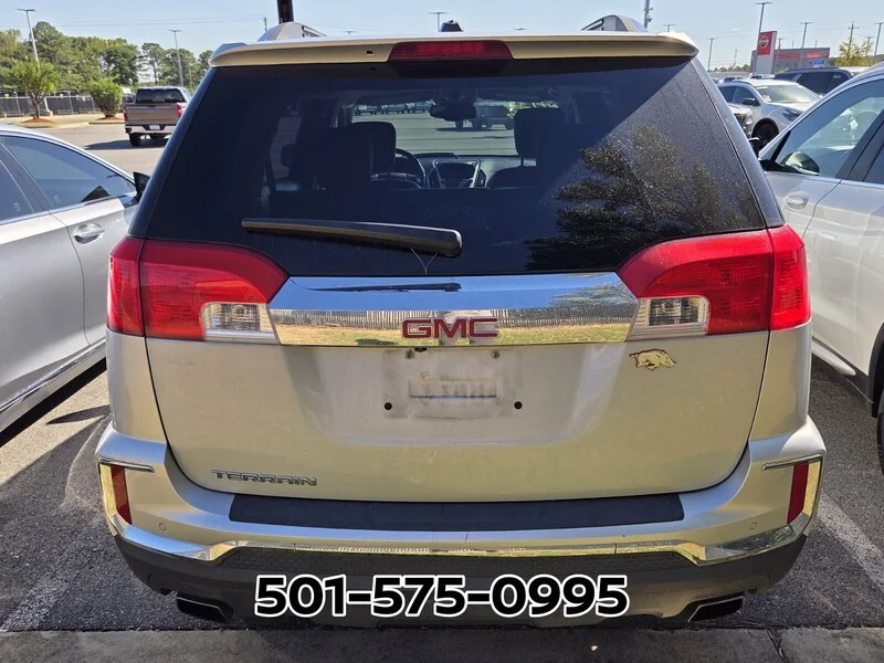 Used 2017 Quicksilver Metallic GMC SLT image 3
