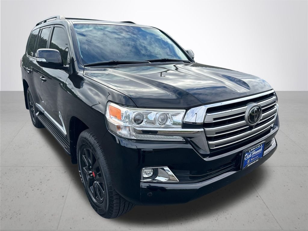 Used 2016 Black Toyota Base image 5