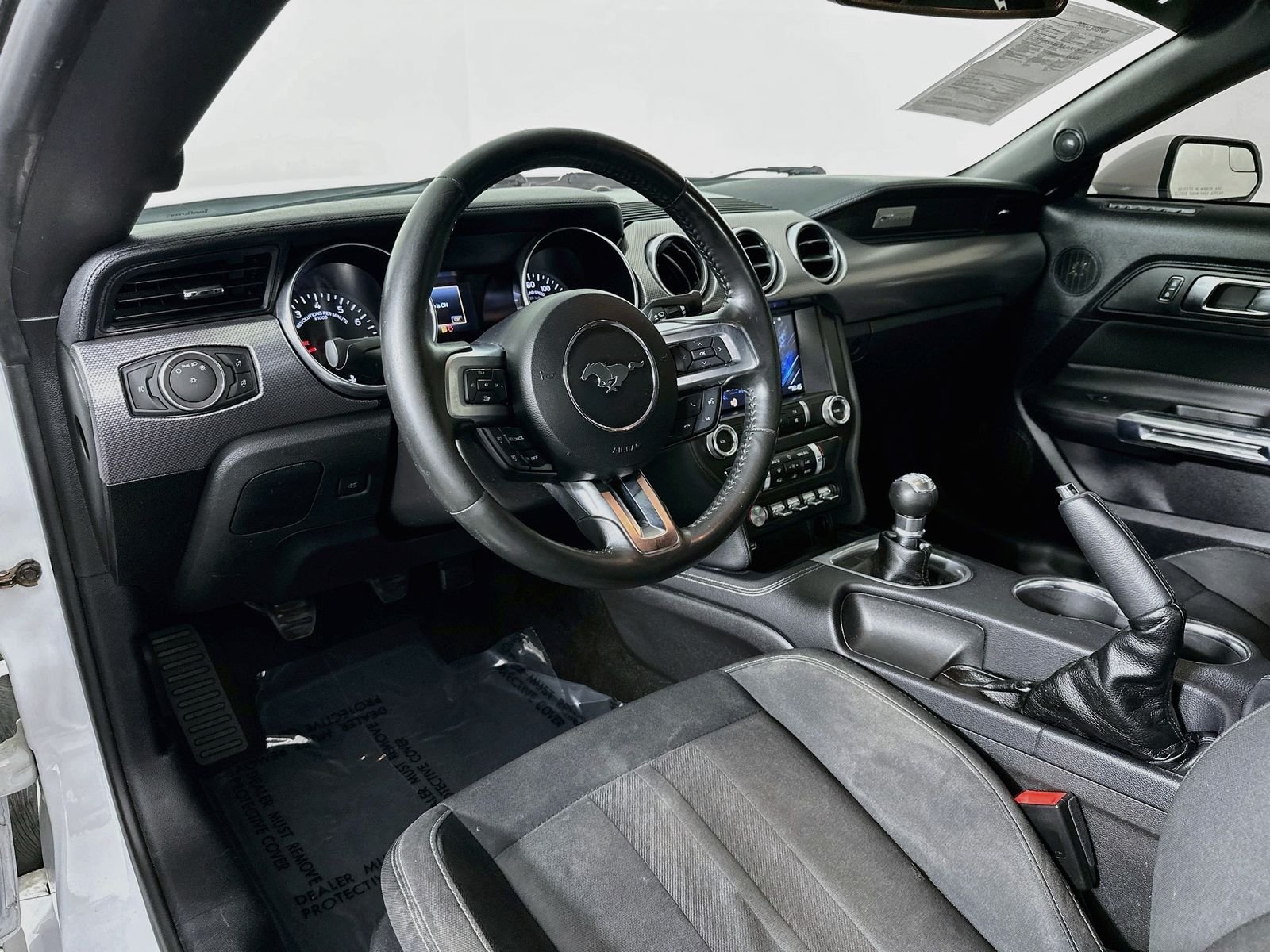 Used 2019 Oxford White Ford GT image 10