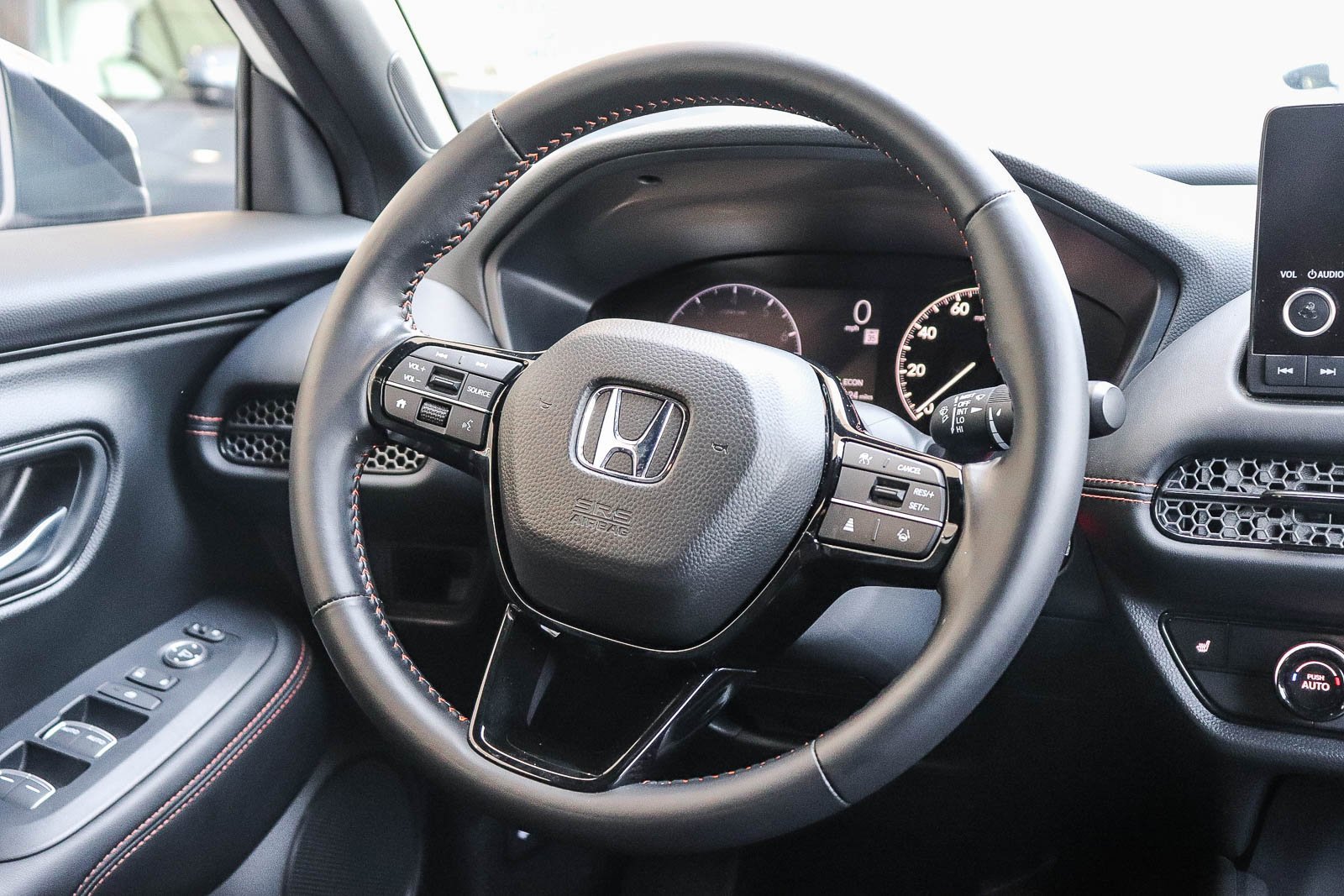 Certified Used 2025 Platinum White Pearl Honda Sport image 18